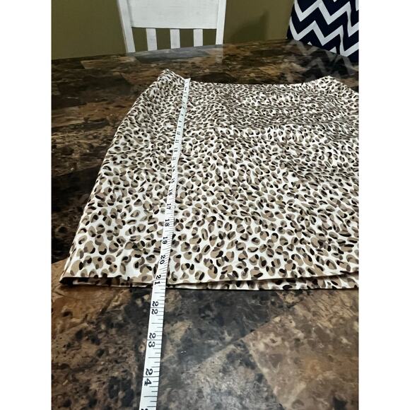 Valerie Bertinelli Animal Print Skirt - Picture 9 of 10